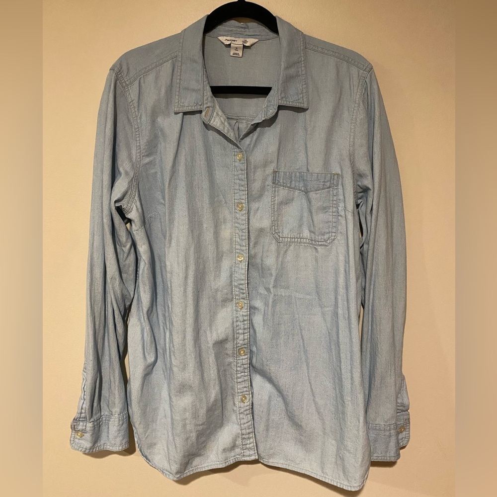 Old Navy Chambray Button Down Shirt